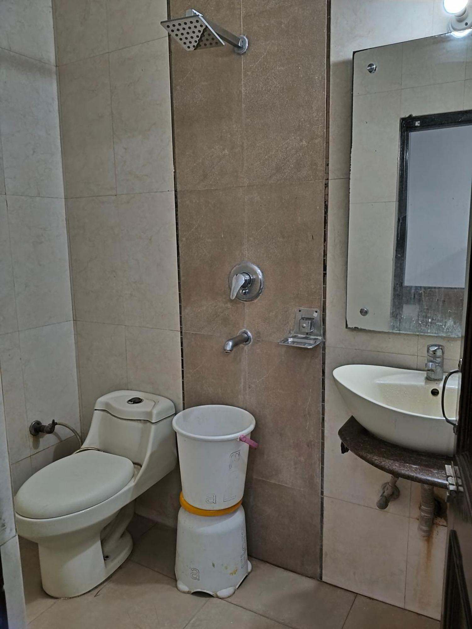 Hotel Yatri International New Delhi Room photo